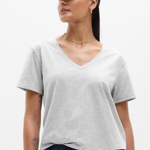 Essential V-Neck Tee