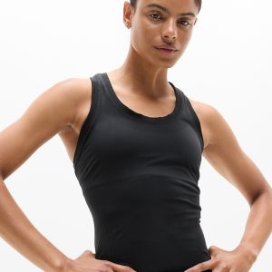 Momentum Seamless Tank
