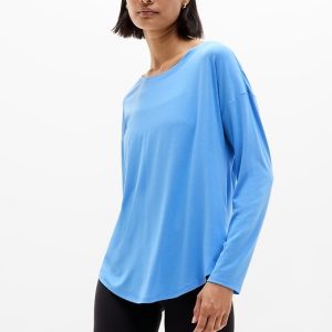 Move With Ease Top