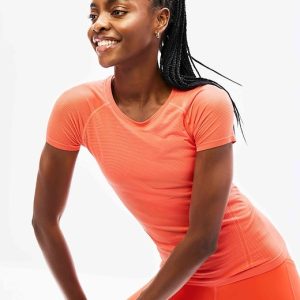 Momentum Seamless Tee