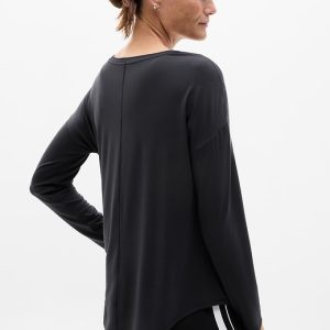 Move With Ease Top