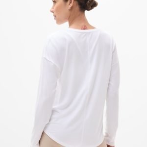 Move With Ease Top