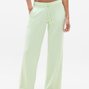 Seasoft Mid Rise Straight Pant