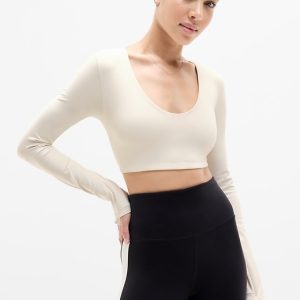 Transcend Scoop Crop Top